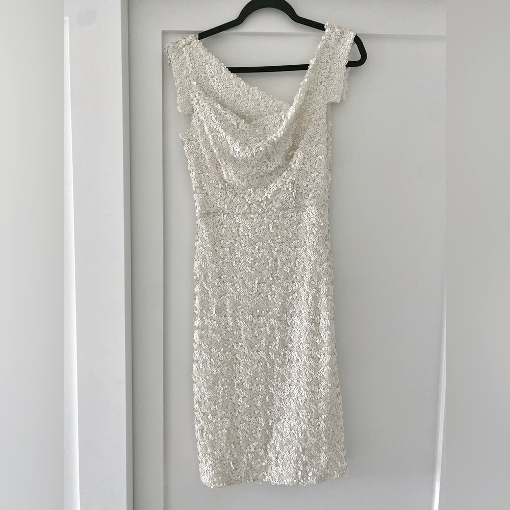 Black Halo Jackie O white sequin dress. Size 0. New with tags